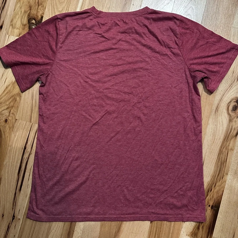 Women’s Queen Band graphic t-shirt Heather Burgundy, XL - Picture 3 of 6